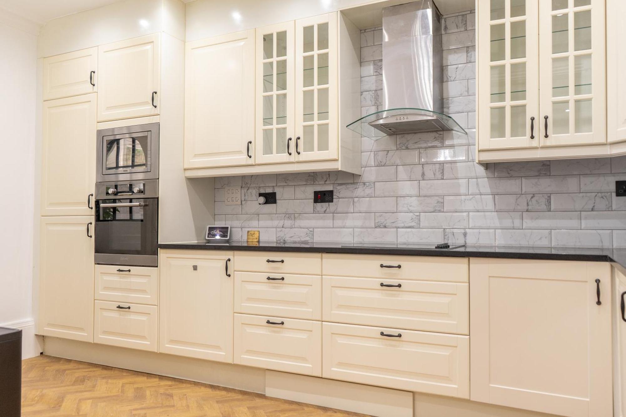 Kensington Bay View Dreams Apartment London Ngoại thất bức ảnh